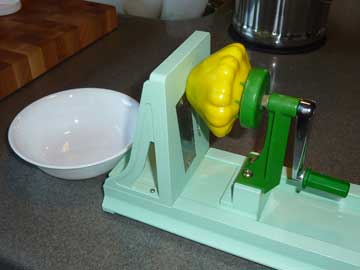 squash in spiral cutter